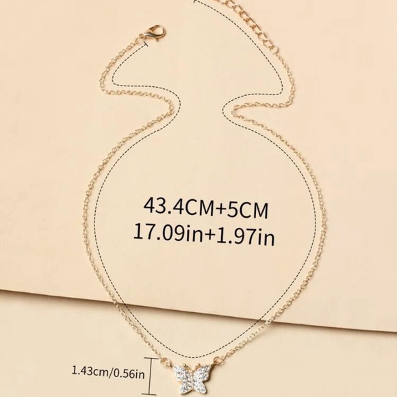 LAST! Minimalist cz 🦋 pendant gold chain necklace - Picture 7 of 7